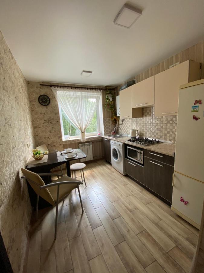Apartment 30 M2 On Sergei Esenin 11 Harkiv Exterior foto