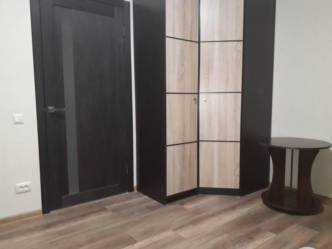 Apartment 30 M2 On Sergei Esenin 11 Harkiv Exterior foto