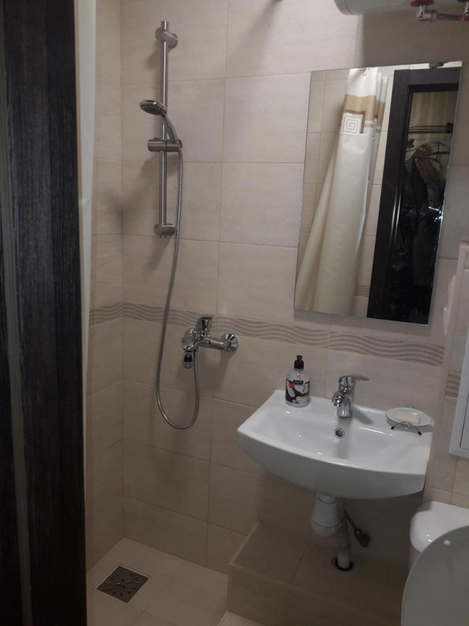 Apartment 30 M2 On Sergei Esenin 11 Harkiv Exterior foto